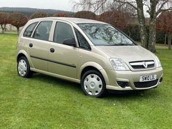 Gold Used 2010 Vauxhall Meriva MPV | £3,690 (A bit pricey)