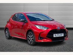 Red Used 2022 Toyota Yaris Hybrid Hatchback | £17,199 (Fair price)