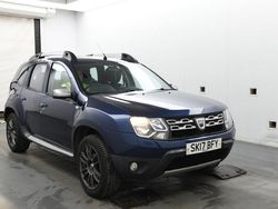 Blue Used 2017 Dacia Duster Lauréate SUV | £5,295 (Fair price)