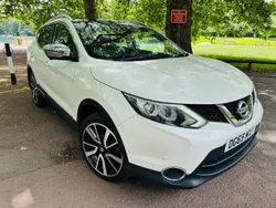 White Used 2015 Nissan Qashqai Tekna SUV | £8,690 (Fair price)