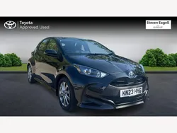 Black Used 2023 Toyota Yaris Hybrid Hatchback | £17,067 (Good price)