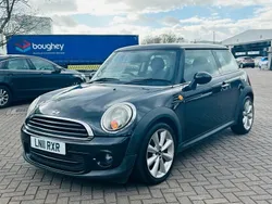 Black Used 2011 Mini Cooper Hatch Hatchback | £2,500