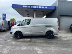 Silver Used 2014 Ford Transit Custom Limited Van | £6,662 (Fair price)
