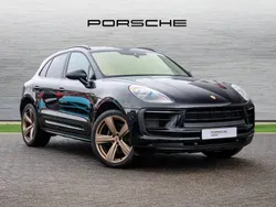 Jet black metallic Used 2024 Porsche Macan S SUV | £74,991 (Expensive)
