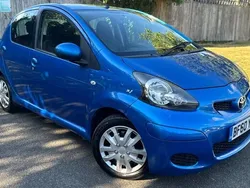 Blue Used 2010 Toyota Aygo Hatchback | £1,975 (Fair price)