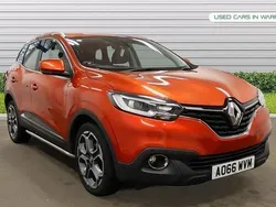Red Used 2016 Renault Kadjar Dynamique SUV | £7,495 (Fair price)