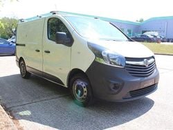 White Used 2014 Vauxhall Vivaro S Van | £4,495 (Good price)