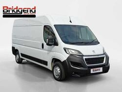 White Used 2023 Peugeot Boxer Premium Van | £15,499 (Fair price)
