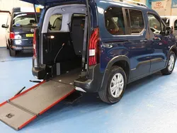 Blue Used 2021 Peugeot Rifter Allure Premium MPV | £21,950 (Fair price)