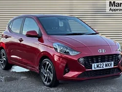 Red Used 2022 Hyundai i10 Premium Hatchback | £13,628 (Fair price)