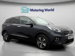 Used 2021 Kia Niro 2 SUV | £15,400 (Fair price)