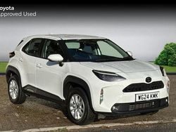 Used 2025 Toyota Yaris Hybrid Estate | £20,390 (Super price)