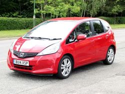 Red Used 2014 Honda Jazz ES Hatchback | £6,450 (Good price)