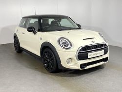 White Used 2019 Mini Cooper S Classic Hatchback | £15,750 (Good price)