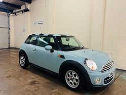 Blue Used 2012 Mini Cooper Hatch Hatchback | £4,350 (Good price)