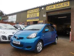 Blue Used 2010 Toyota Aygo Hatchback | £2,595 (A bit pricey)