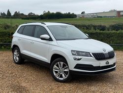 White Used 2020 Skoda Karoq SE Technology SUV | £13,763 (Good price)