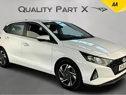 White Used 2021 Hyundai i20 SE Hatchback | £11,100 (Fair price)