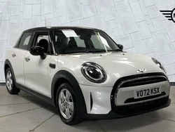 White Used 2022 Mini Cooper Classic Hatchback | £17,950 (Fair price)
