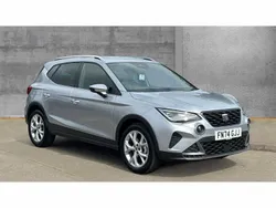 Metallic graphene grey with black roof Used 2024 Seat Arona FR SUV | £18,490 (Fair price)
