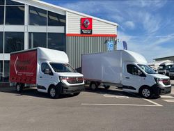 Black New 2025 Renault Master Van | £29,950 (Expensive)