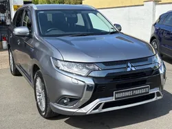 Grey metallic Used 2020 Mitsubishi Outlander SUV | £14,995 (Fair price)