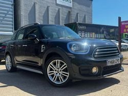 Black Used 2019 Mini Cooper Countryman Exclusive SUV | £15,600 (Good price)