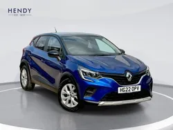 Blue/black Used 2022 Renault Captur Iconic SUV | £16,399 (Fair price)