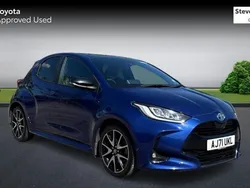 Blue Used 2022 Toyota Yaris Hybrid Hatchback | £15,861 (Fair price)