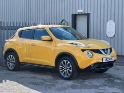 Yellow Used 2015 Nissan Juke Tekna SUV | £4,495 (Fair price)