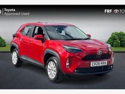 Used 2025 Toyota Yaris Hybrid Estate | £22,745 (Good price)