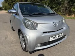 Silver Used 2010 Toyota iQ Hatchback | £3,500 (Fair price)
