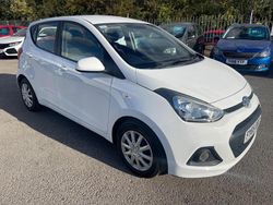 White Used 2015 Hyundai i10 SE Hatchback | £6,199 (Fair price)