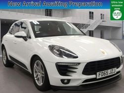 White Used 2015 Porsche Macan S SUV | £17,500 (Good price)