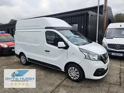 White Used 2019 Nissan NV300 Tekna Van | £9,495 (Fair price)