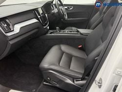 White Used 2021 Volvo XC60 Momentum SUV | £23,599 (Good price)