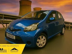 Blue Used 2010 Toyota Aygo Hatchback | £1,990 (Fair price)