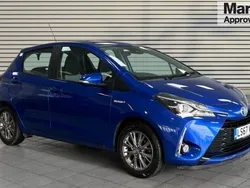 Blue Used 2017 Toyota Yaris Hybrid Hatchback | £10,620 (Fair price)