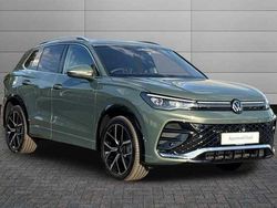 Cipressino green Used 2025 VW Tiguan R-line SUV | £44,495