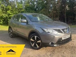 Grey Used 2016 Nissan Qashqai N-Connecta SUV | £9,700 (Good price)