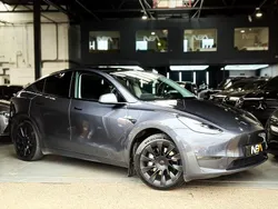 Grey Used 2022 Tesla Model Y Long Range SUV | £23,495 (Good price)