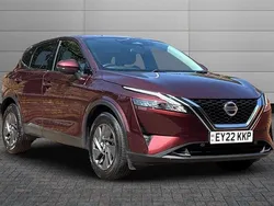 Burgundy Used 2022 Nissan Qashqai Acenta Premium SUV | £15,395 (Good price)
