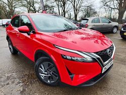 Red Used 2023 Nissan Qashqai Acenta Premium SUV | £17,995 (Good price)