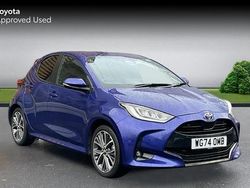 Juniper blue Used 2024 Toyota Yaris Hybrid Hatchback | £22,390 (Fair price)