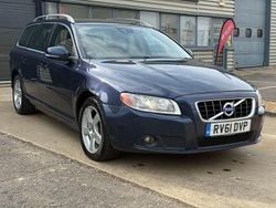 Blue Used 2011 Volvo V70 SE Lux Estate | £3,245 (Good price)