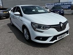 White Used 2018 Renault Mégane IV Dynamique Hatchback | £8,495 (Fair price)