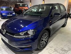 Blue Used 2018 VW Golf VII SE Hatchback | £14,991 (Fair price)