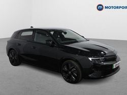 Black Used 2024 Vauxhall Astra Hatchback | £17,349 (Super price)