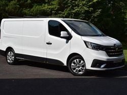 White Used 2022 Renault Trafic Van | £10,989 (Good price)