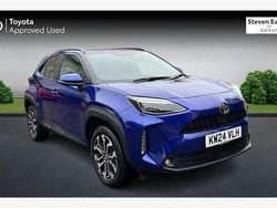 Used 2025 Toyota Yaris Hybrid Design Estate | £22,691 (Good price)